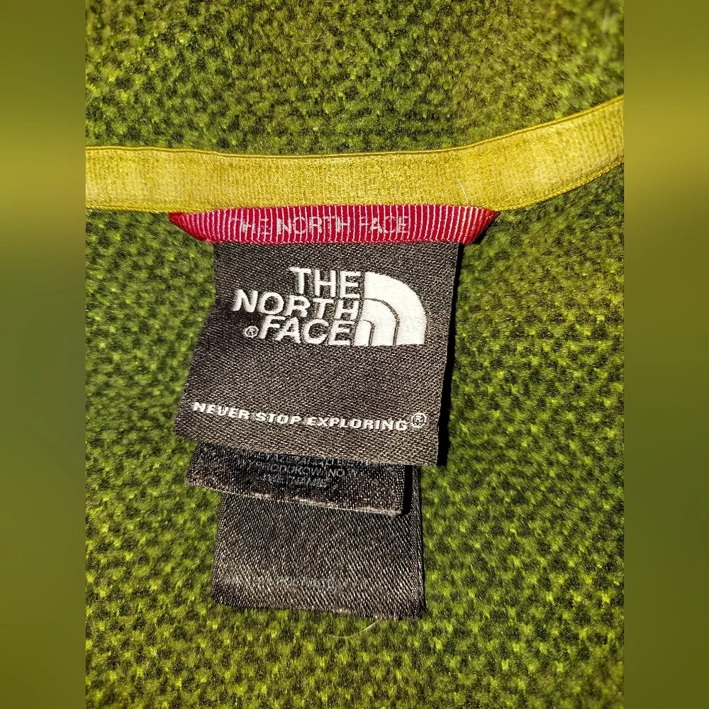 The North Face Olive Green Men's Fleece Pullover #gorpcore